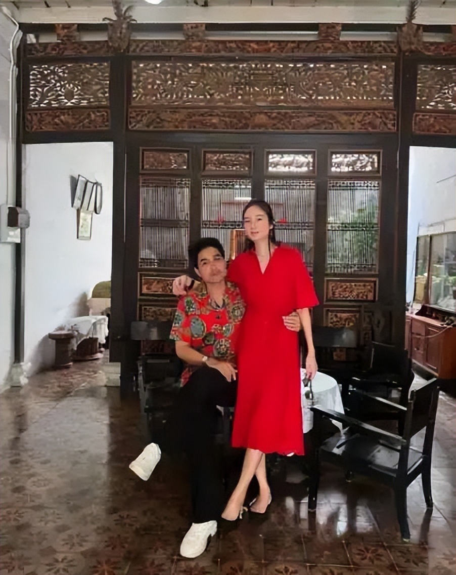 泰国最美人妖嫁中国富商,泰国最美人妖嫁给中国富豪几年