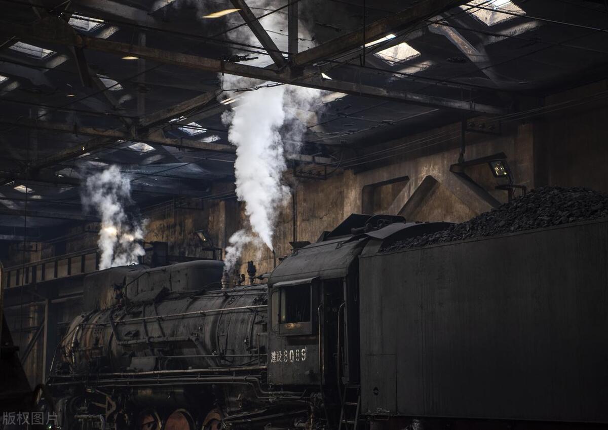 总结现代汽车诞生及发展历程,汽车进化史从福特到特斯拉