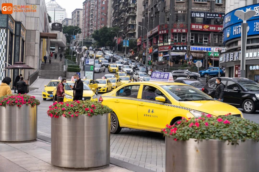 一口气逛了4大商圈，我们久违了的重庆回来了