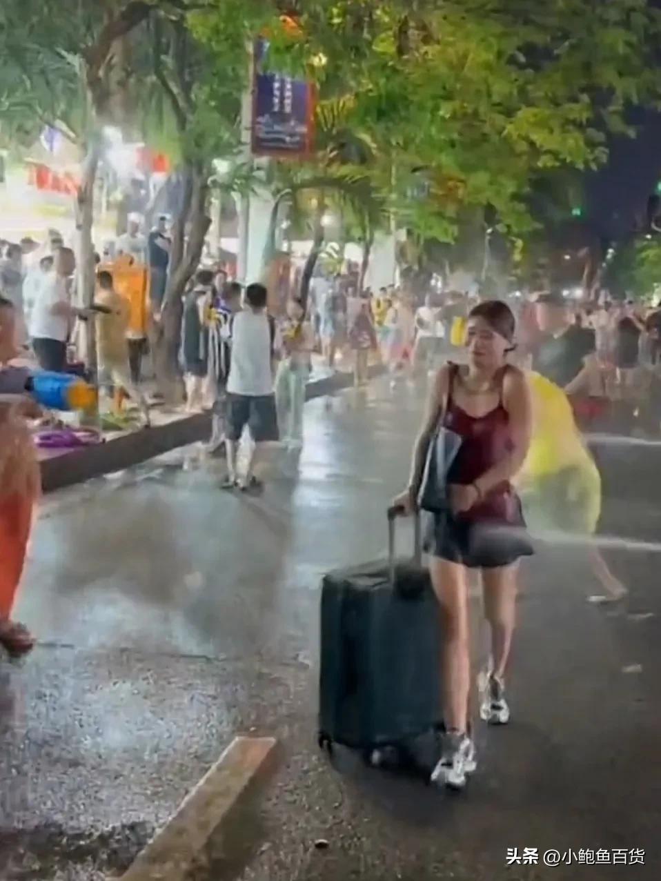 欢度傣族传统节日开门节,傣族的传统新年节日