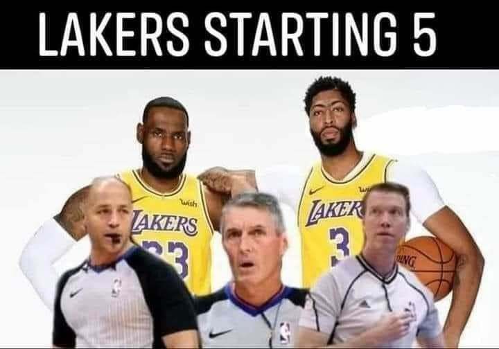 裁判承认误判曼联,施罗德两次技术犯规