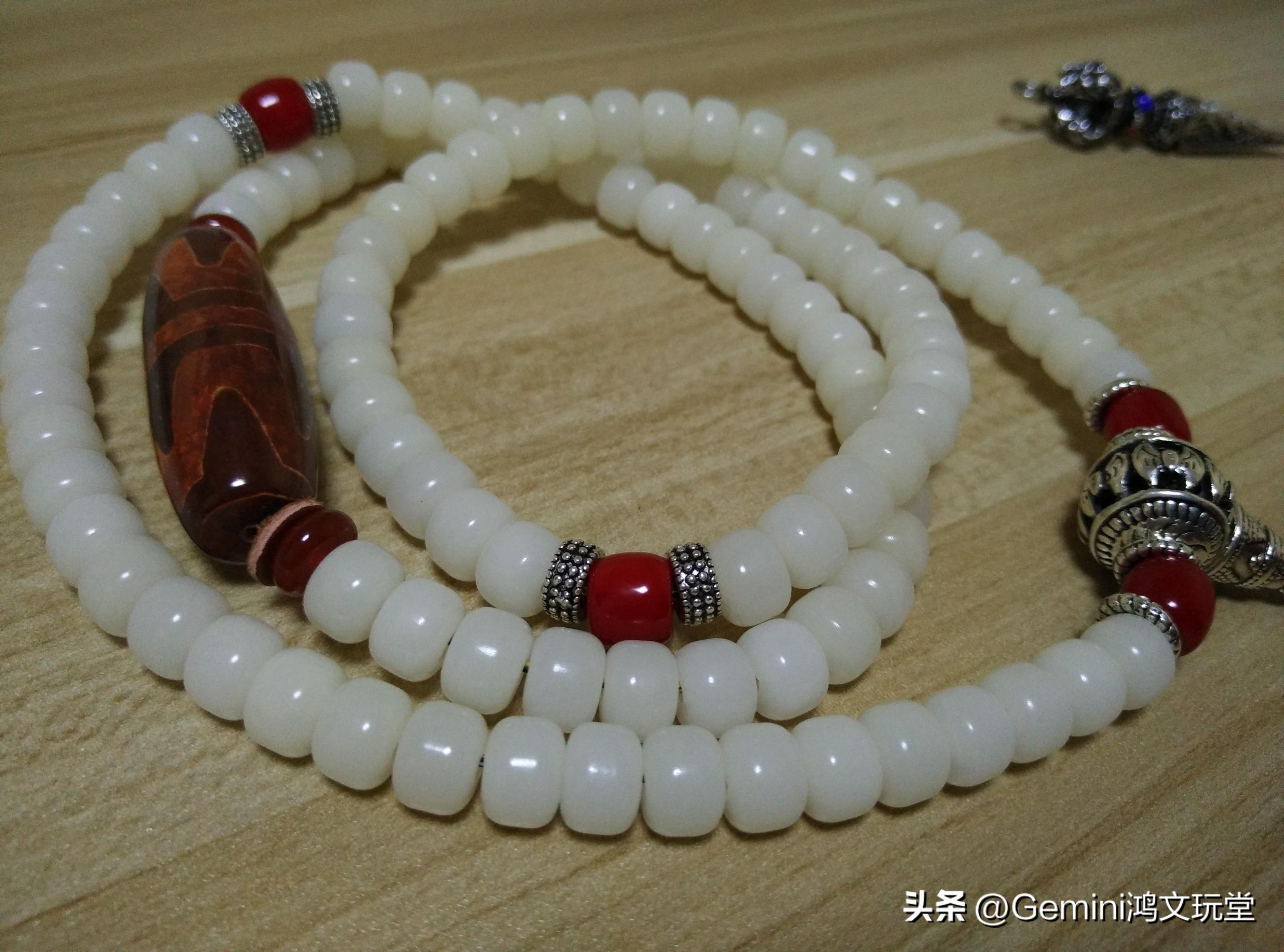 白玉菩提红色会不会变色,白玉菩提变色裂开怎么回事