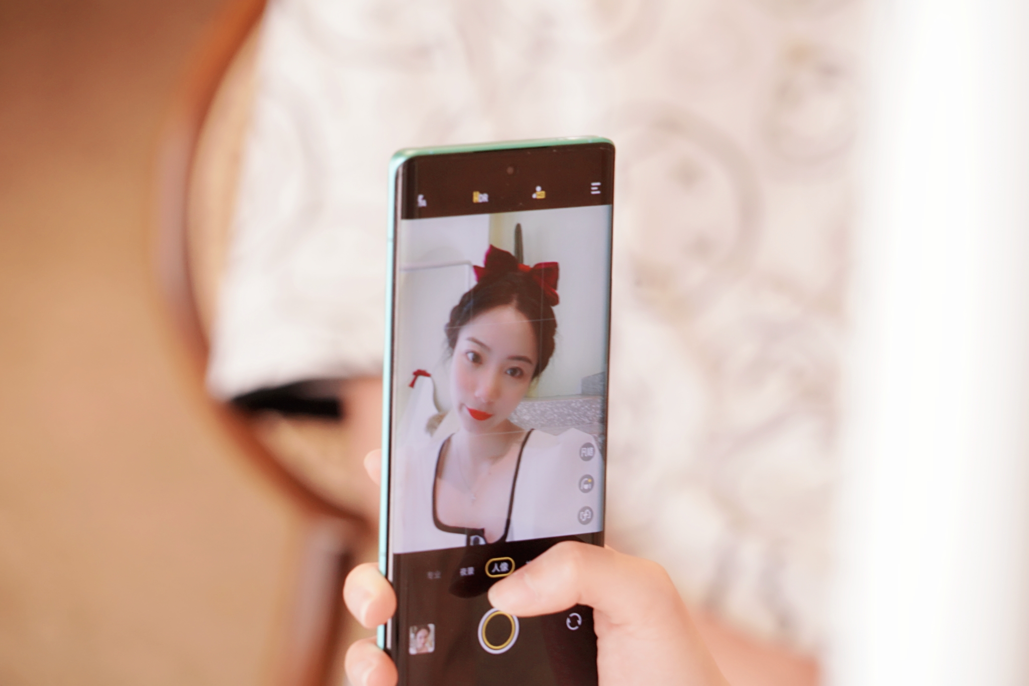 vivox80pro天玑9000吃鸡画质,vivox80pro旅程版抗摔测试