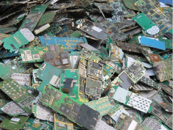 旧手机换刀换盆安全吗,千万不要用旧手机换菜刀