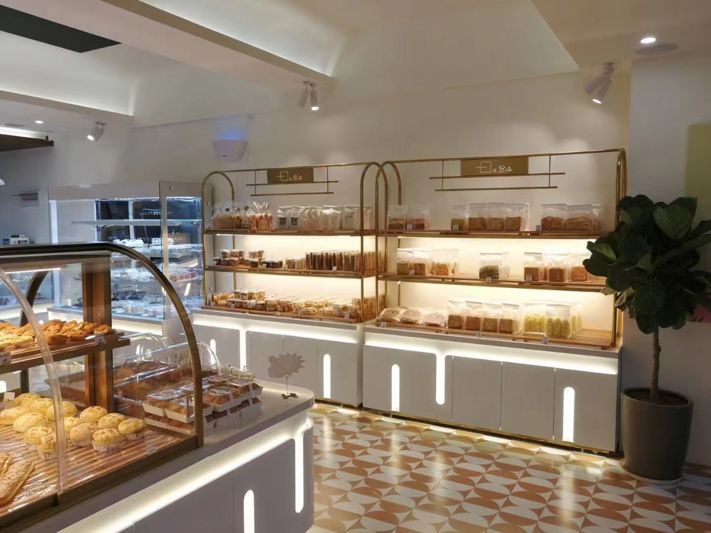 烤漆柜哑光,免漆柜和烤漆柜区别