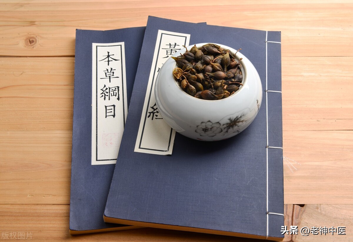 新冠风热咳嗽吃什么中药,感冒咳嗽喉咙痛吃什么中药方剂