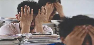 赵本山幕后金主，花百万买手机号，最终为何锒铛入狱?