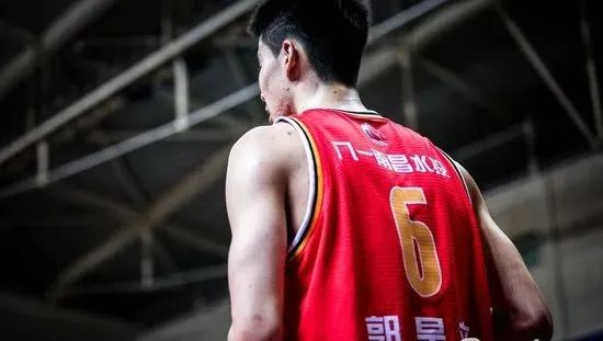 曝郭昊文将参加湖人队试训,洛杉矶湖人试训郭昊文