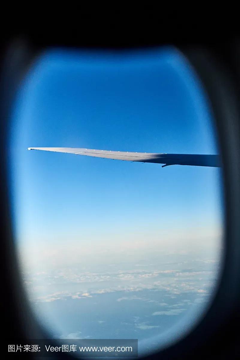 幼儿乘坐飞机的安全常识教案,乘坐飞机的安全座位位置