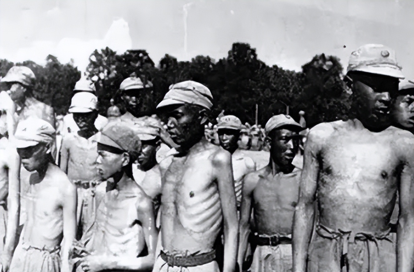 抗日战争什么部队战斗力最强,抗日战争时期中国军队骨瘦如柴