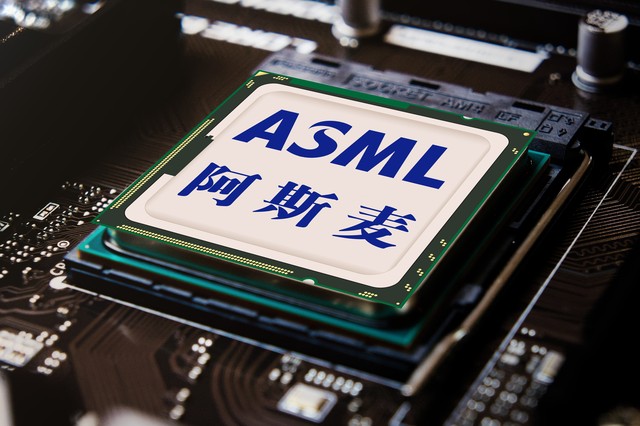 最近荷兰卖给中国光刻机了吗,荷兰对中国光刻机进展最新表态