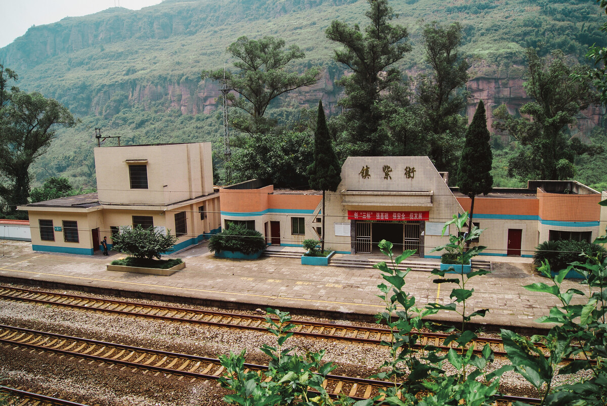 重庆市域铁路綦江线,川黔铁路重庆段