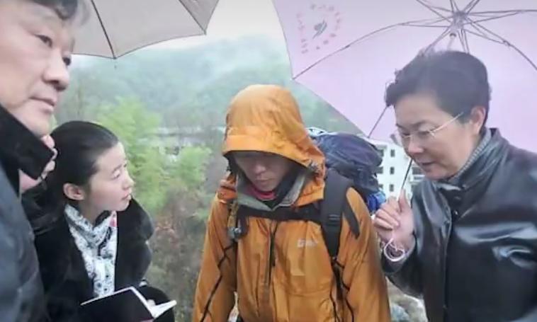 18岁民警因公殉职现场,党十八大以来因公牺牲民警