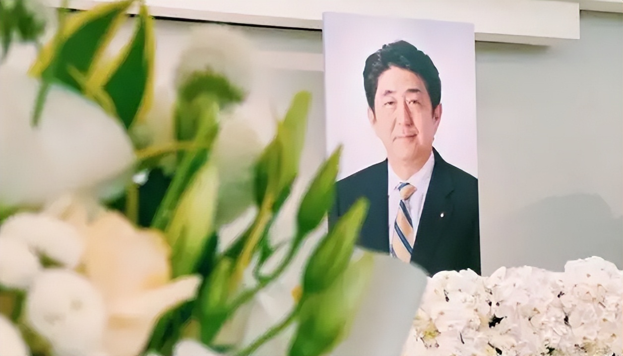 2023年放假安排来了/郑州市主城区发热门诊名单/郑州逐步告别健康码/郑州市人大常委会通过一批人事任免