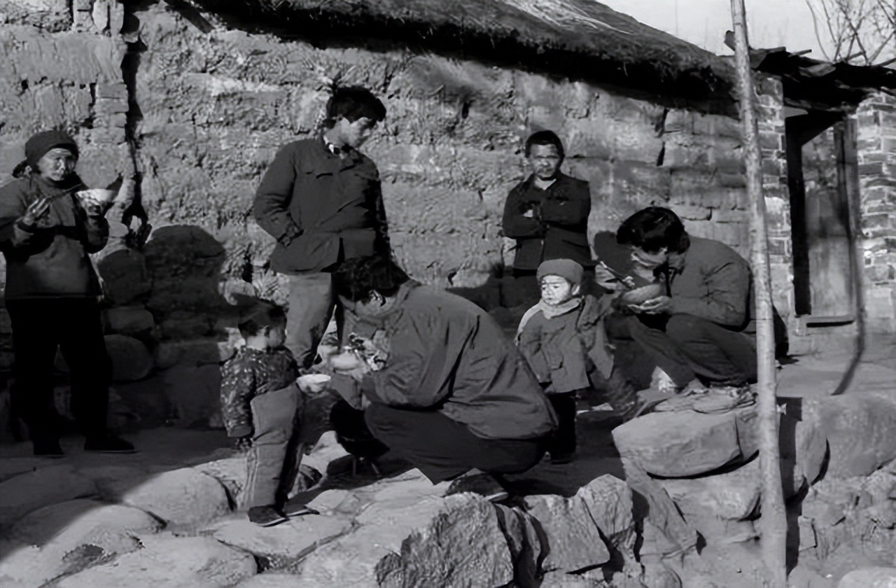 1997年山东女孩捡到价值10亿的钻石,捡到10亿钻石上交42年后现状