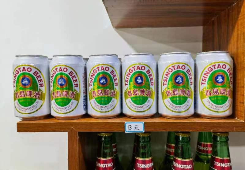 青啤1983旗舰店,金黄色的青啤