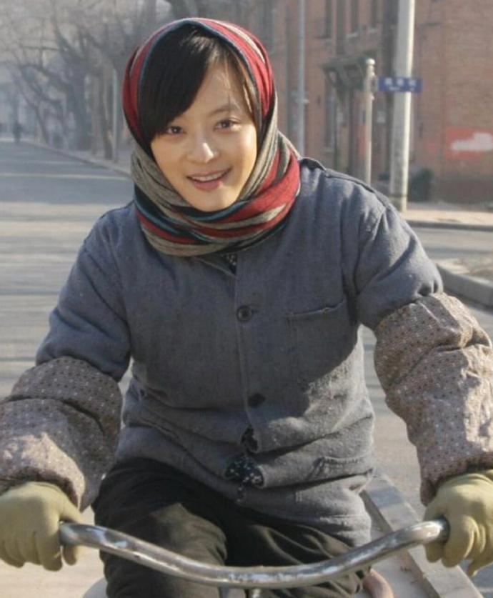 变态的纳粹德国,*光脱**犹太人女人衣服,集体*杀屠**!