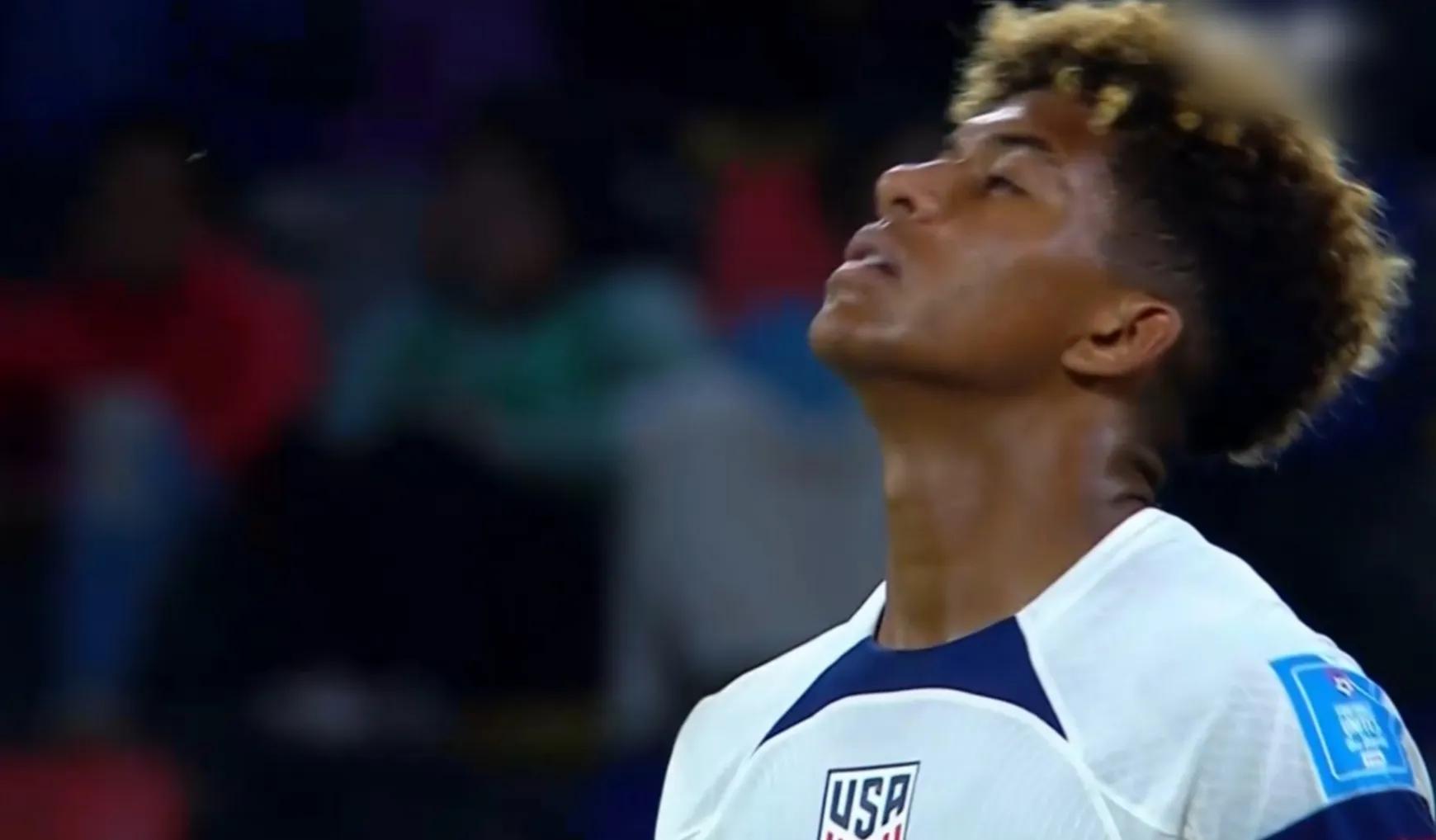 乌拉圭2:1胜韩国,2002世界杯乌拉圭四分之一决赛