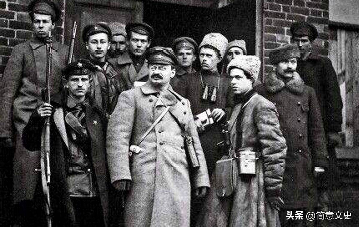 如何通过历史文献，分析温塞斯拉斯一世和奥塔卡尔二世之间的关系