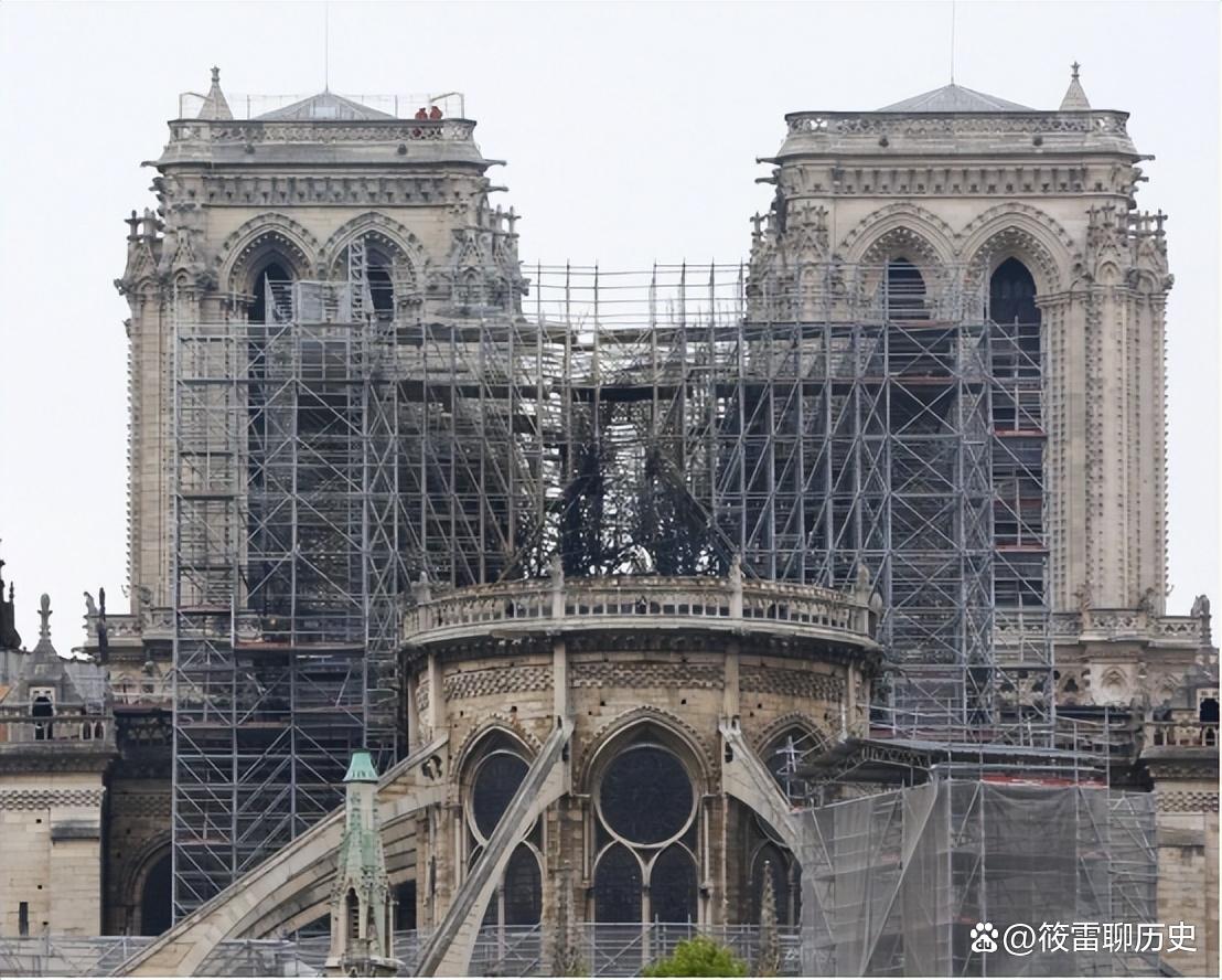 李白真实形象与诗歌形象的差异,李白不同阶段的作品风格