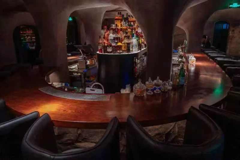 _,¦3」∠_想空腹在杭州酒吧正经喝醉，可真难！