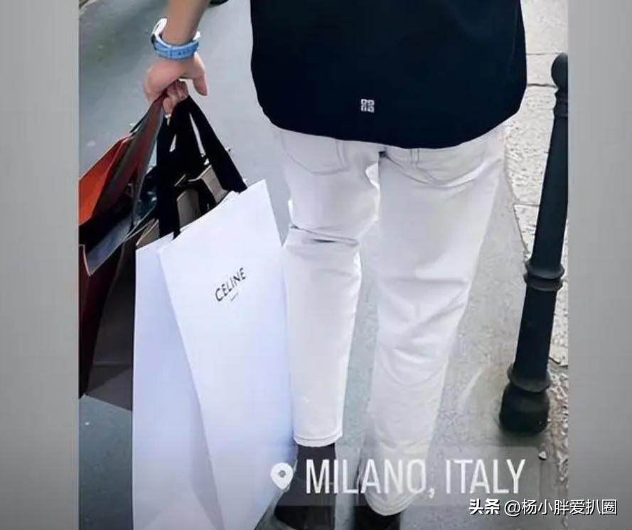 李嫣逛街,李嫣瑞士名校生活照曝光