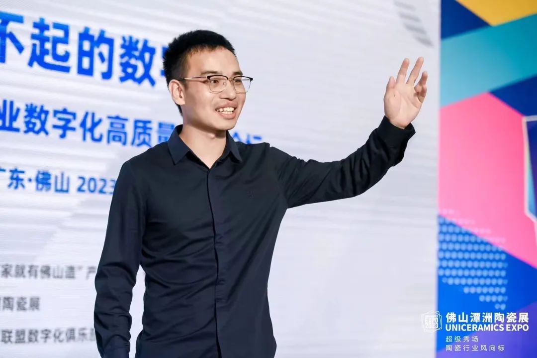 瑞幸咖啡封神,瑞幸咖啡破万店