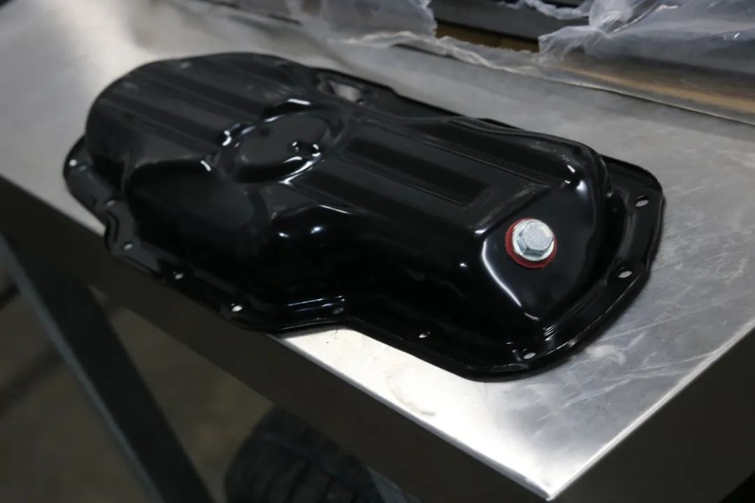 翻新车十二代皇冠修复全过程,12代皇冠25万公里要更换什么