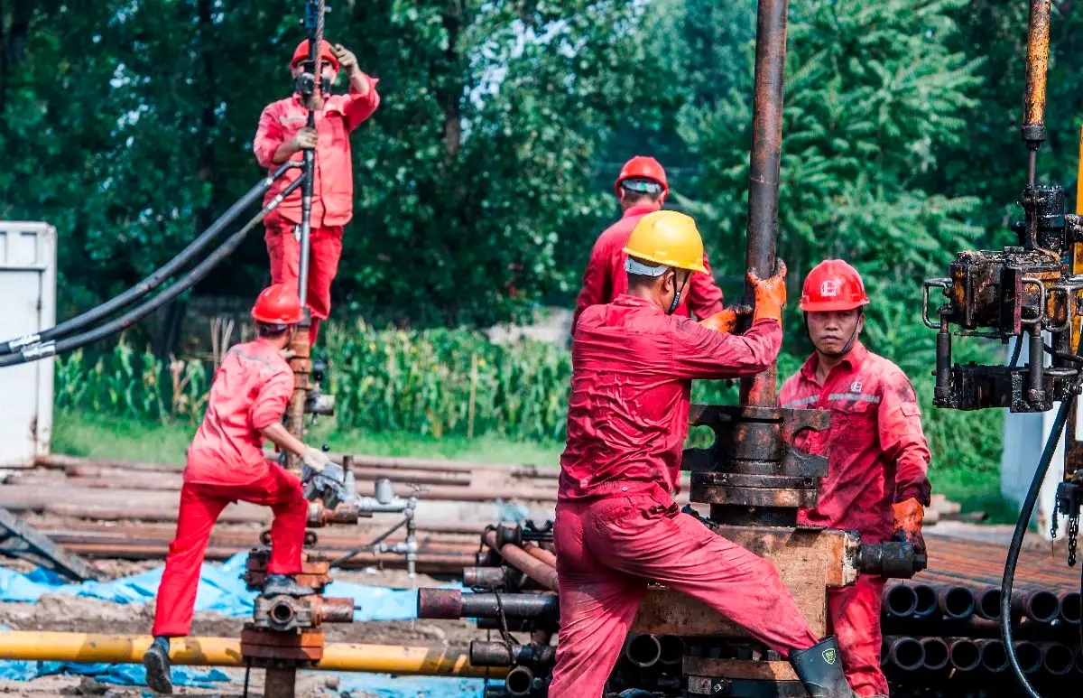 中国进口原油的现状,中国进口原油还是成品油