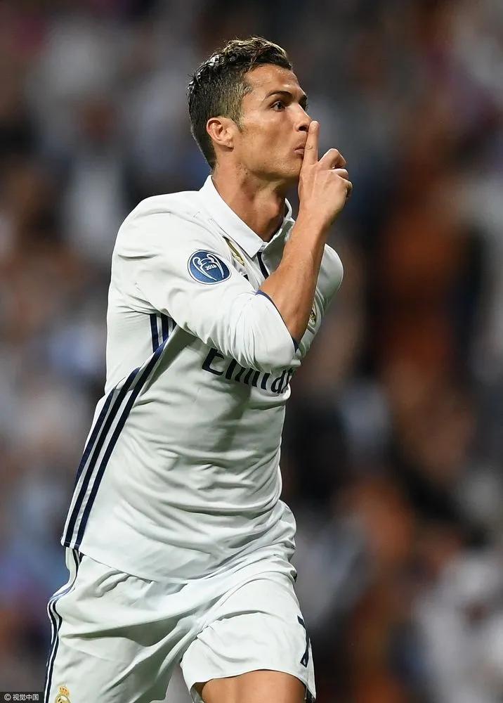 宝刀不老！蒂亚戈.席尔瓦领衔足坛现役35+最强11人皇马成最大赢家