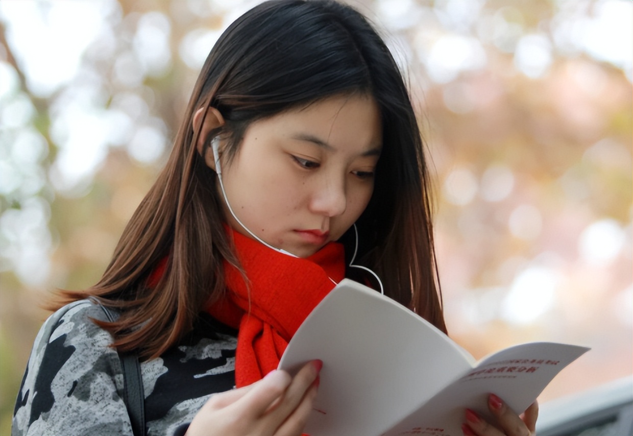 护士教师哪个更有前途,医护人员职业排名