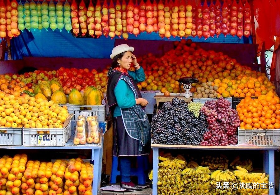 坐在赤道上，气候似云南的南美小国，数百种水果让人口水不断