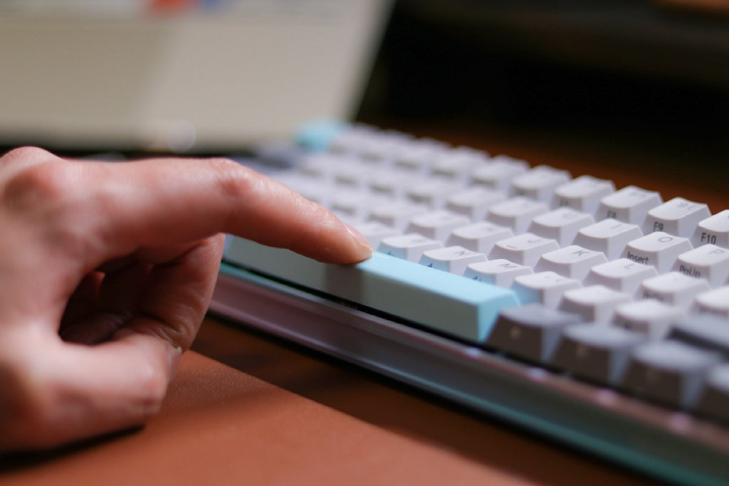 杜伽k330键盘青轴怎么样,杜伽键盘k330w手感