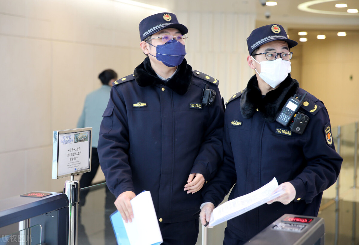 城管采购4591一套服装，算一笔账就知道，他们到底有没有吃亏！