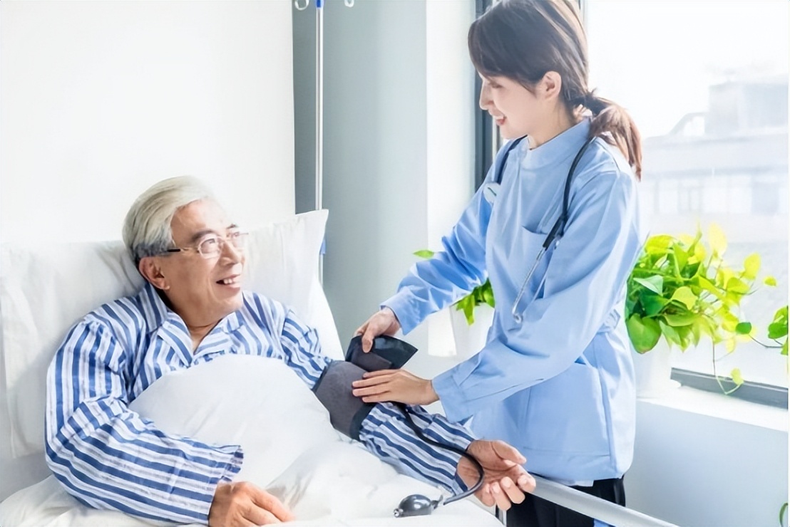 女性尿道感染的原因有很多，怎样避免感染，与生活息息相关