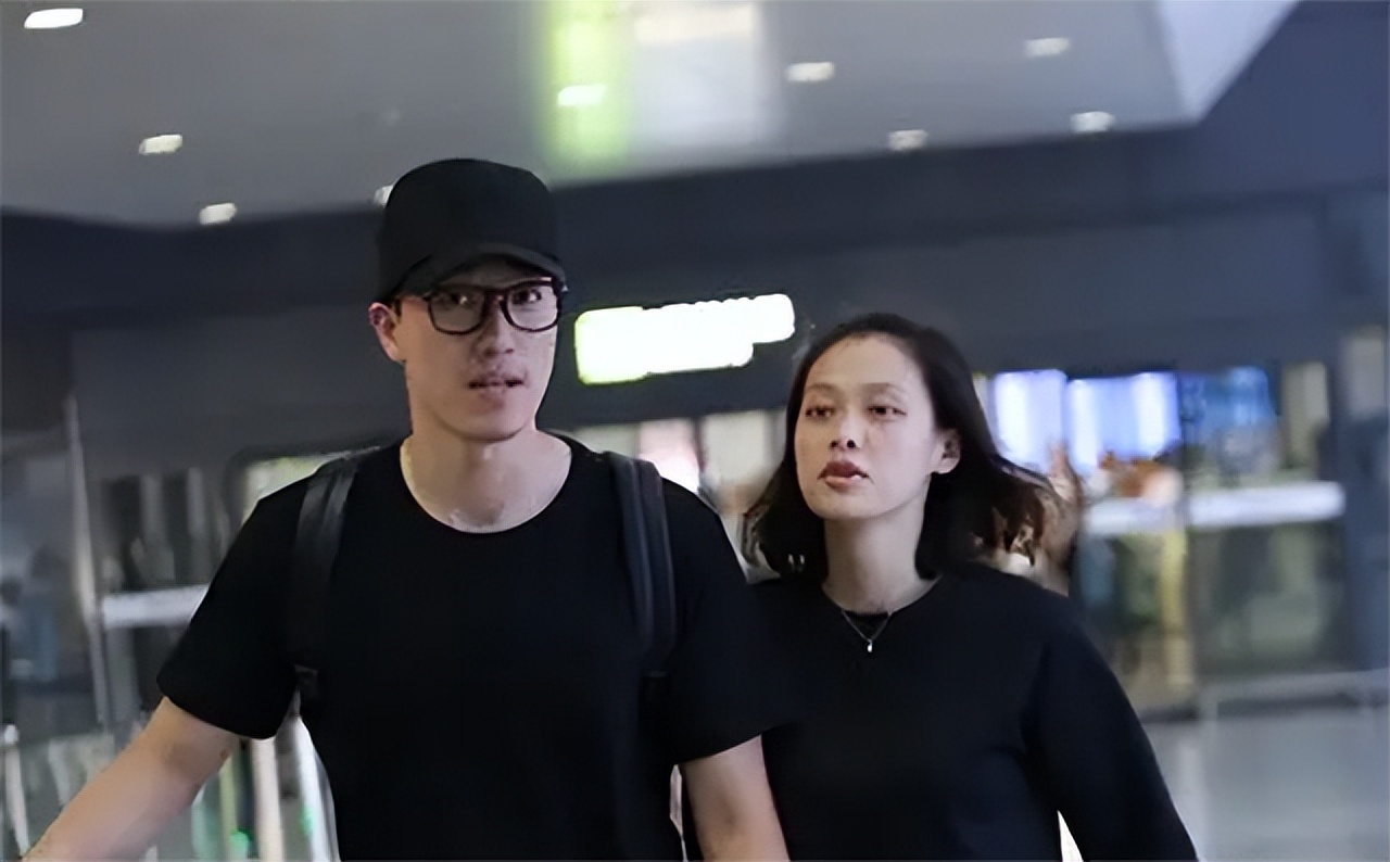 刘翔不生育原因,世界飞人刘翔退役