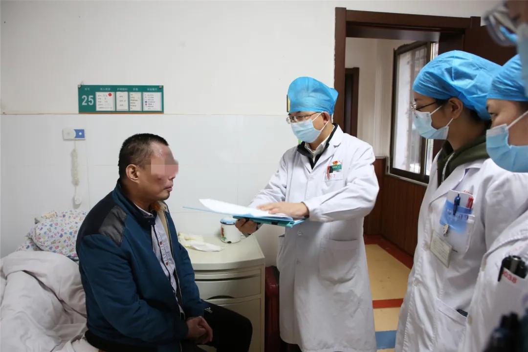 江西皮肤科医院胡凤鸣,江西省皮肤病专科医院胡凤鸣