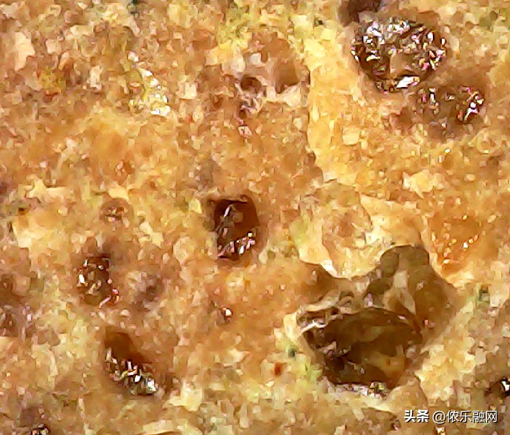 深色基质的都是碳质球粒陨石吗,红色基质黑色球粒是什么陨石