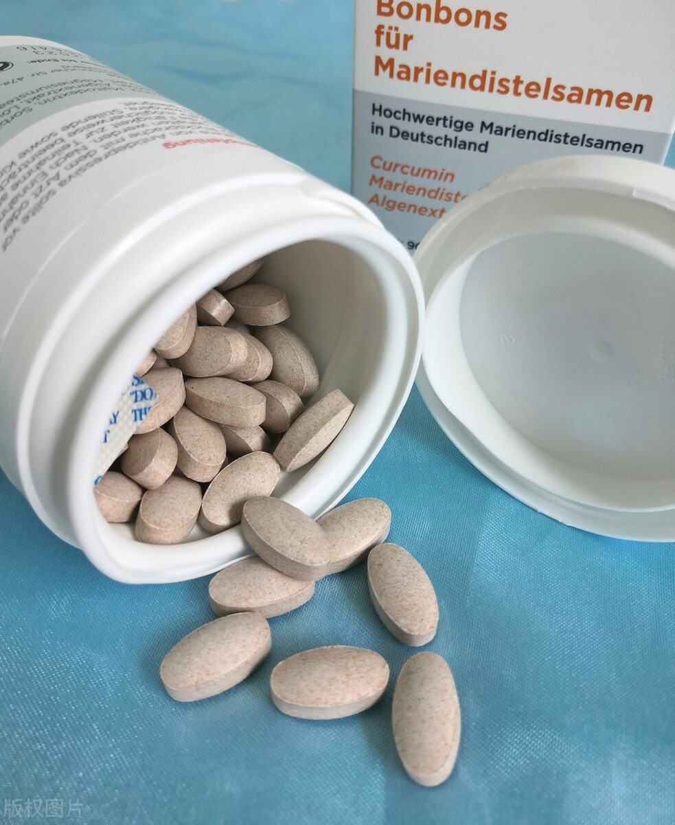 老年人肝不好适合吃什么钙片,吃护肝片可以吃软骨素钙片吗