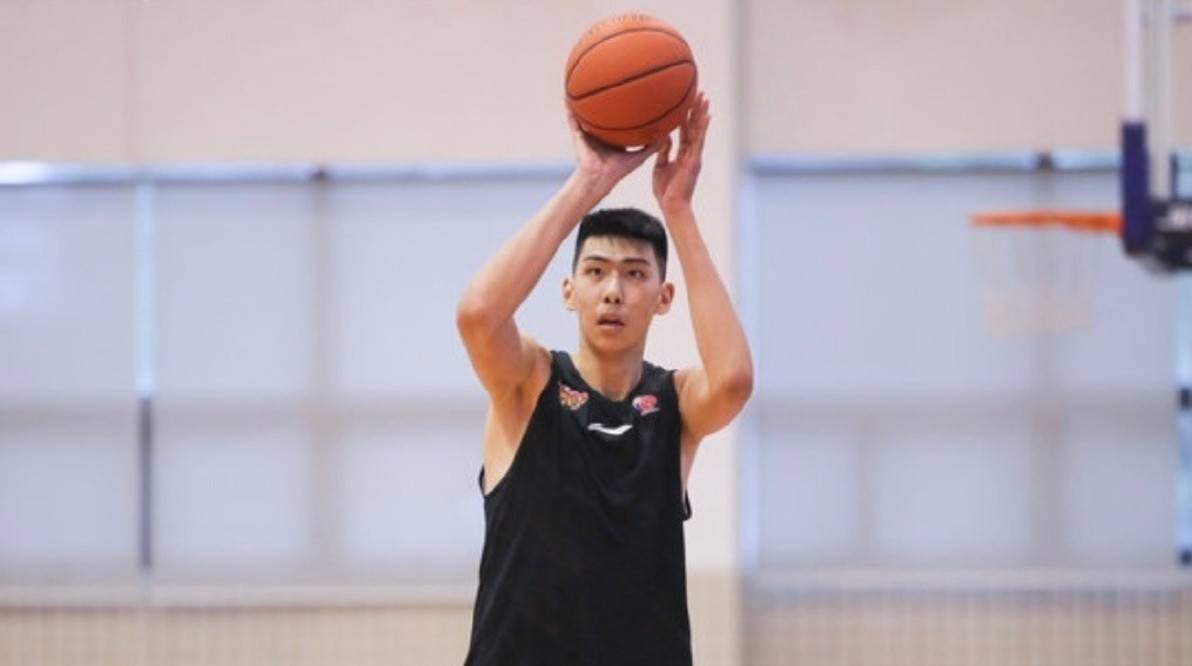 姚明cba各项数据纪录,cba总决赛姚明51分21篮板