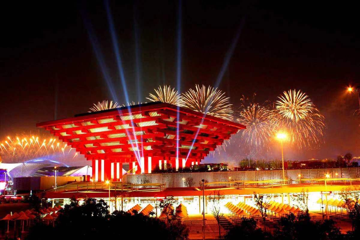 15年过去了，当年花34亿巨资修建的鸟巢，是赔还是赚了？