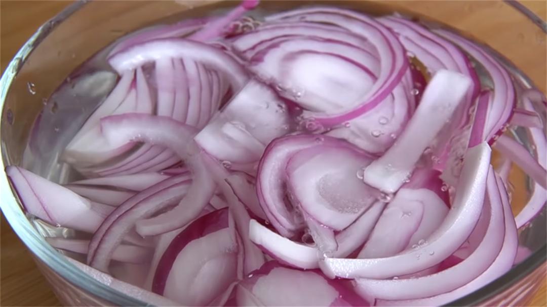 十种专治失眠食物是哪些,中老年人失眠多吃三样助眠菜