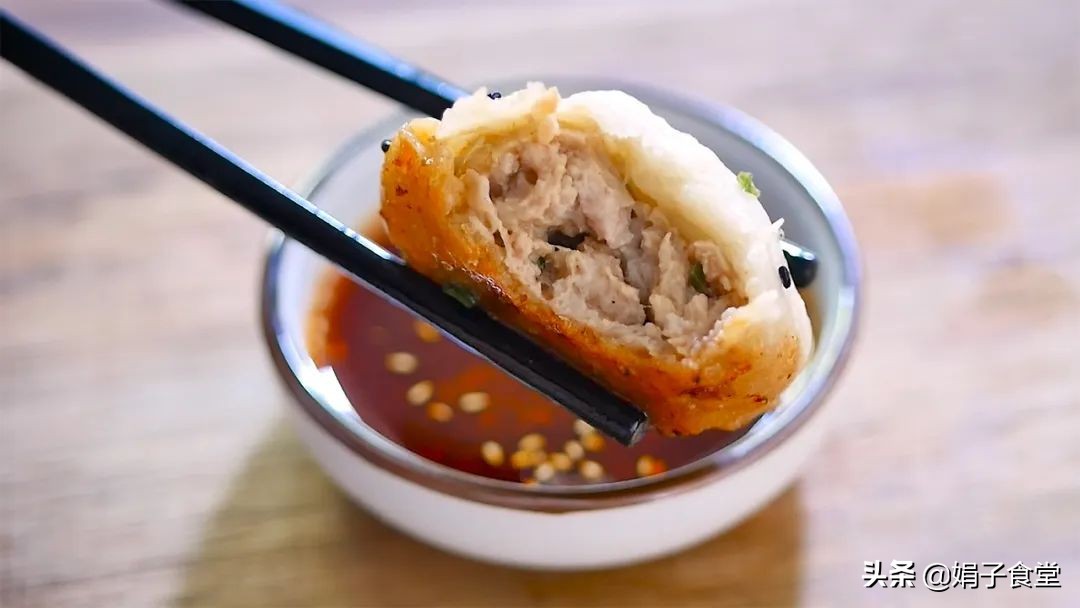 不揉面不擀皮就能做的美味水煎包,水煎包怎么做才能外酥里嫩
