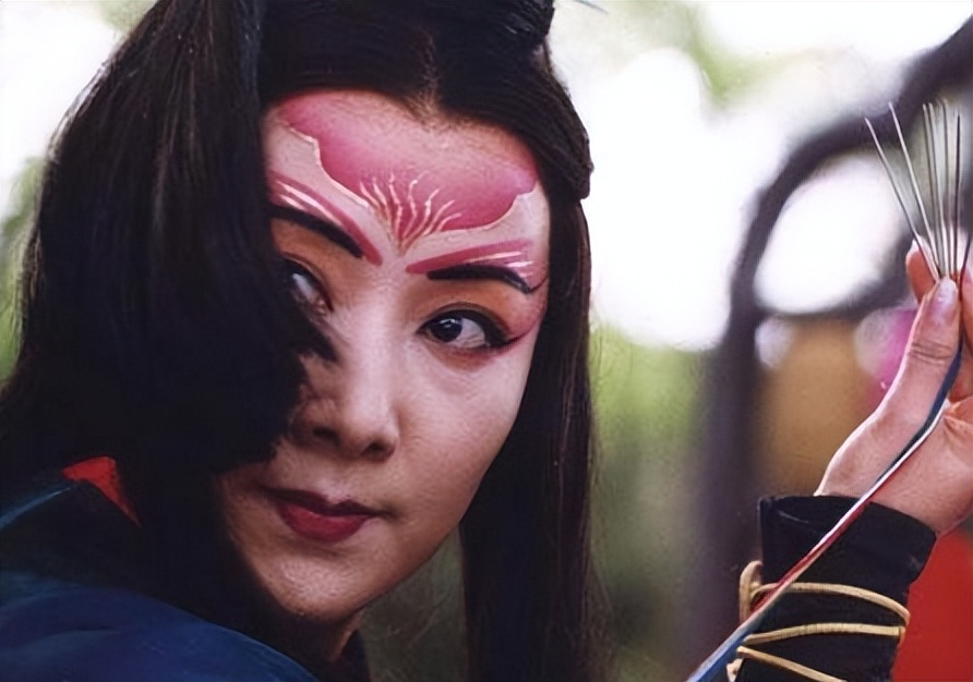 君子剑岳不群名场面,君子剑岳不群巍子