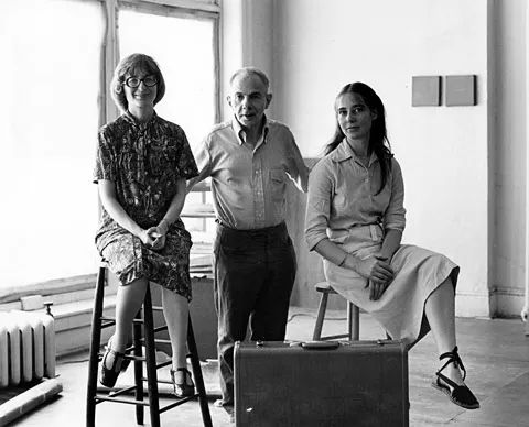 丁克家庭晚年现状,丁克家庭的去世无人知