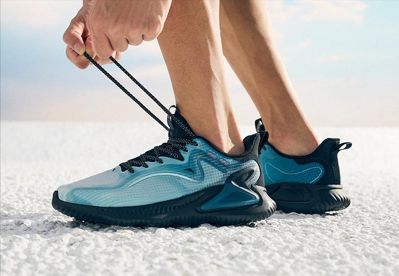 什么牌子鞋子耐穿,中年男人穿的鞋子推荐