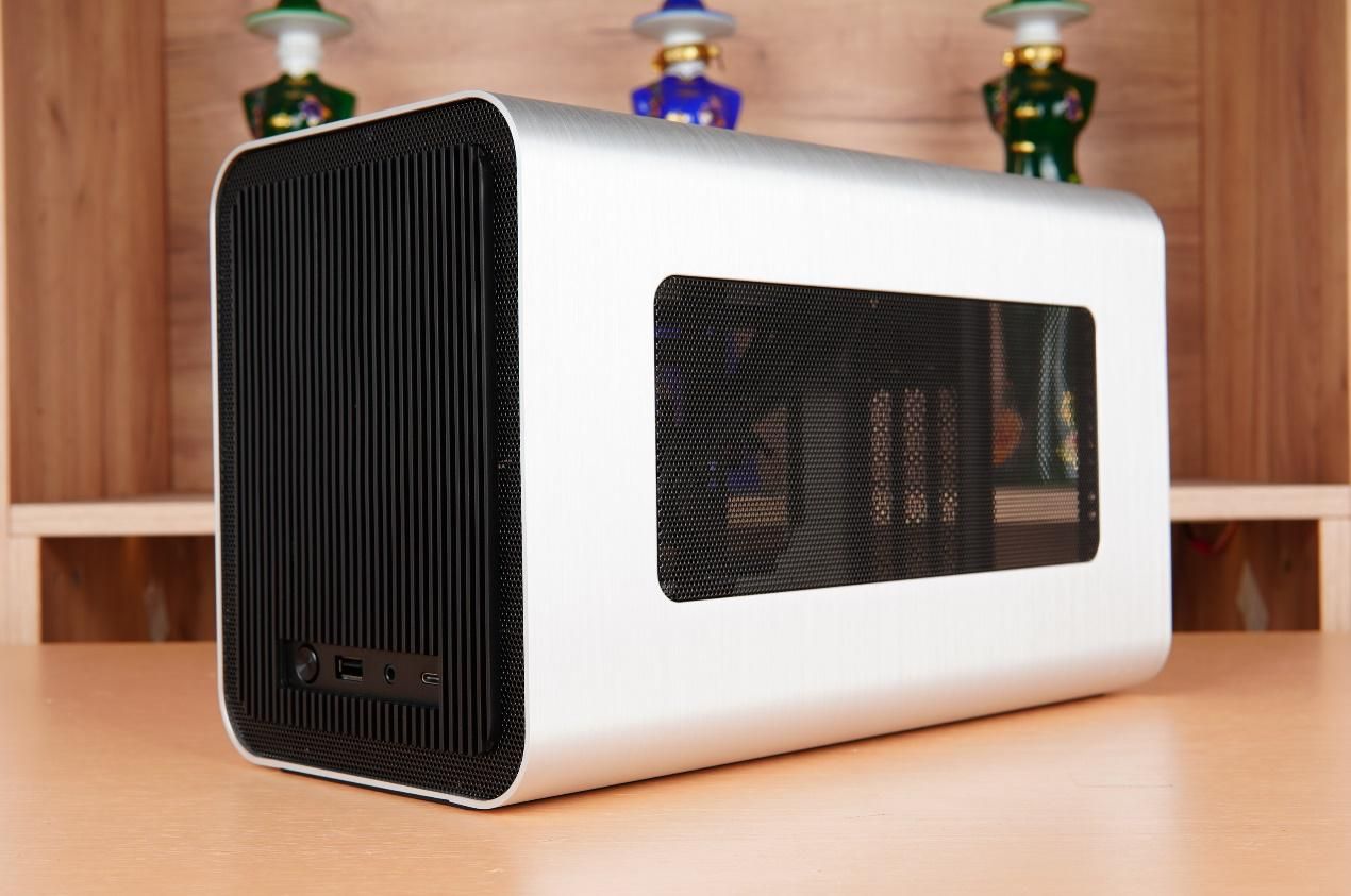 乔思伯v11主机配置推荐,乔思伯v11和v8机箱