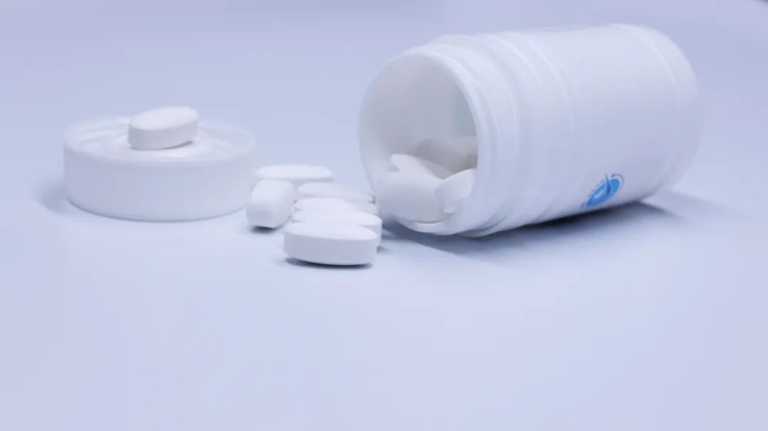 痛风疼痛难忍用什么办法,痛风诱发的疼痛可以说是痛彻心扉