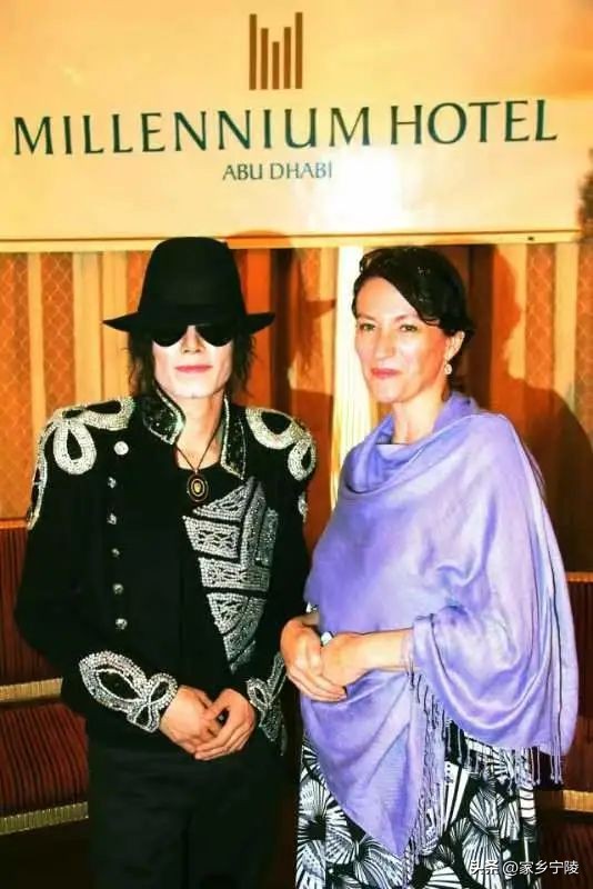 联合国公认的著名歌星好莱坞特型演员||王杰克逊WANG-JACKSON