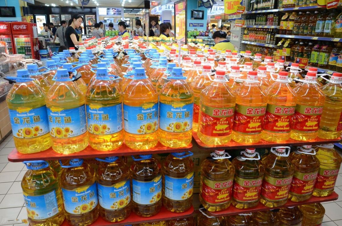 炒菜的食用油哪种最好 (炒菜的食用油用什么油最好)